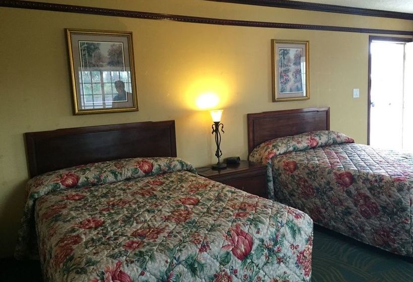 Track & Turf Motel
