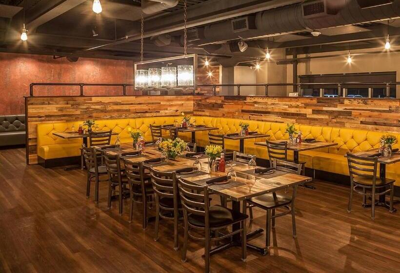 Warehouse Hotel At The Nook