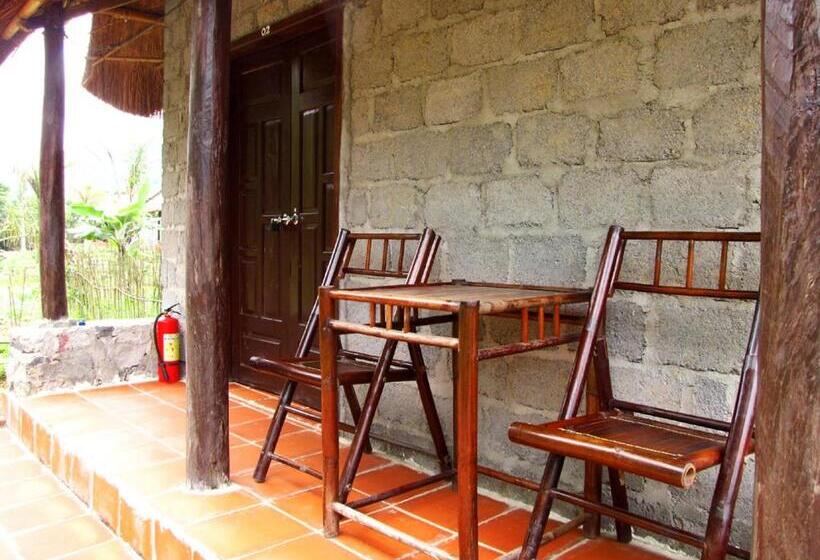 Whisper Nature Bungalow & Resort