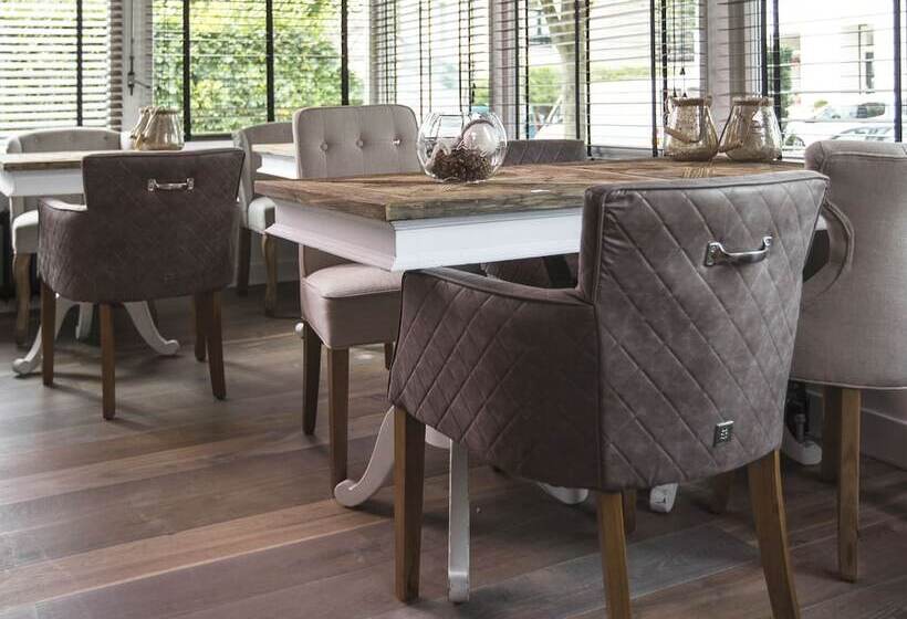 Zenzez Hotel & Lounge