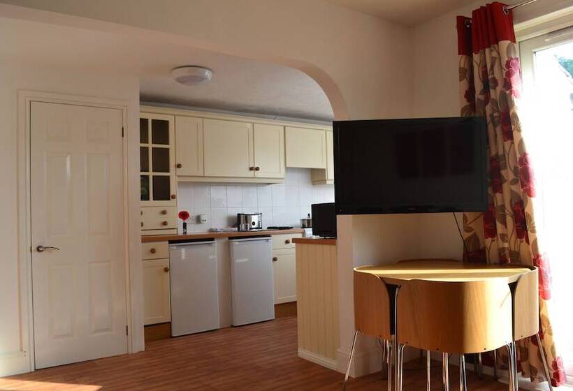 Bristol Serviced Lettings   Filton