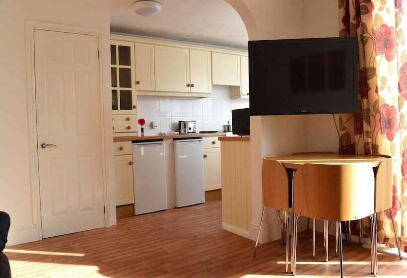 Bristol Serviced Lettings   Filton