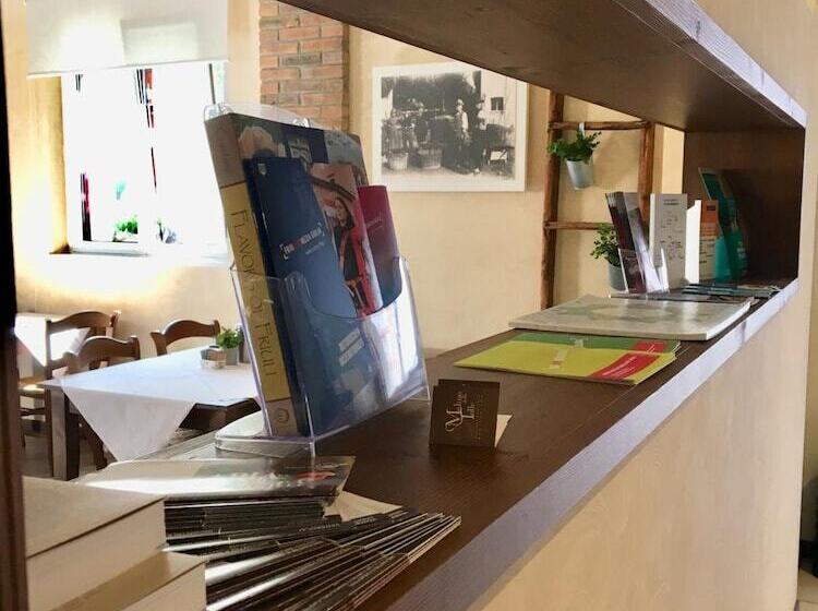 ホテル Albergo Leon Bianco Gonars