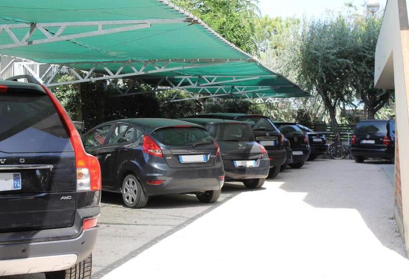 בית מלון כפרי Astor B&b