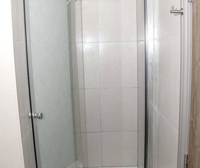 ホテル Base Serviced Apartments City Road