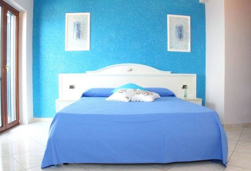 Отель B&b Il Pavone