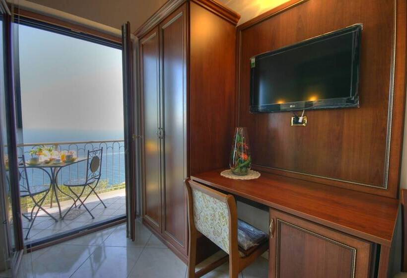 Отель B&b Il Pavone