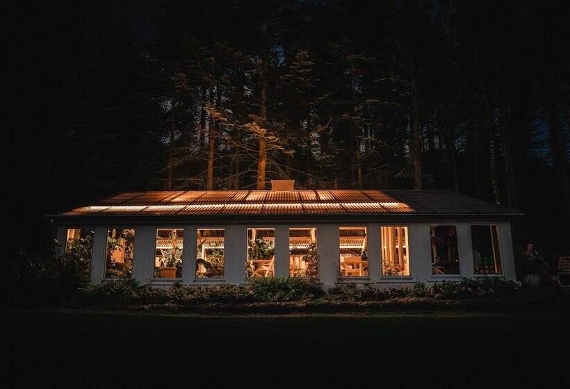 فندق By The Bridge Bed & Breakfast