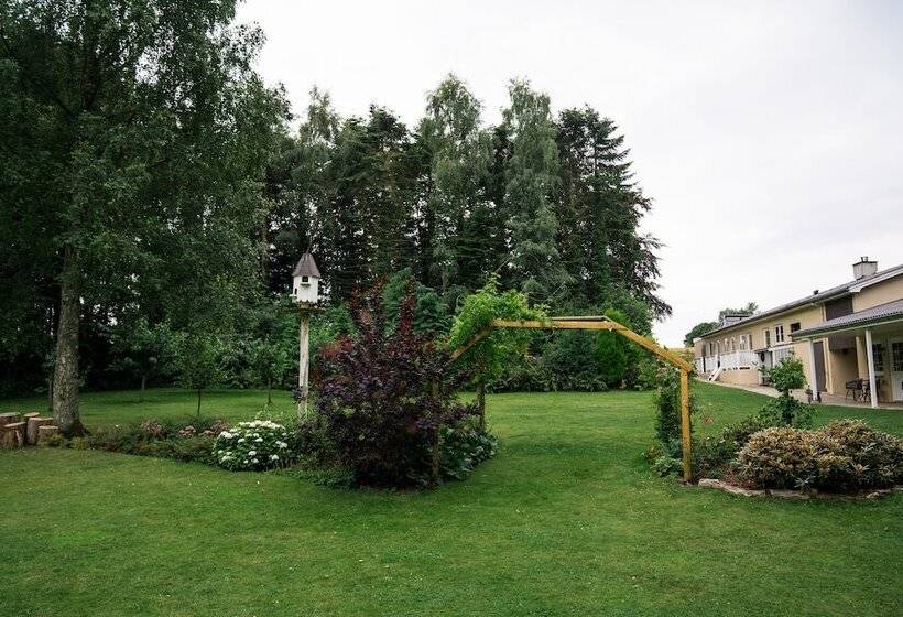 فندق By The Bridge Bed & Breakfast