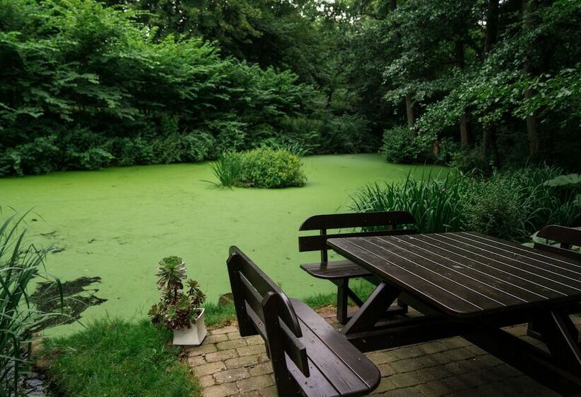 فندق By The Bridge Bed & Breakfast