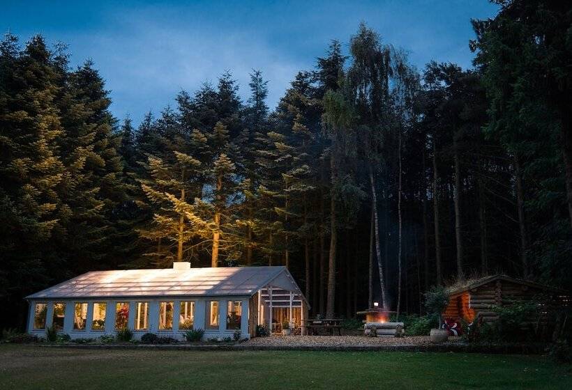 هتل By The Bridge Bed & Breakfast
