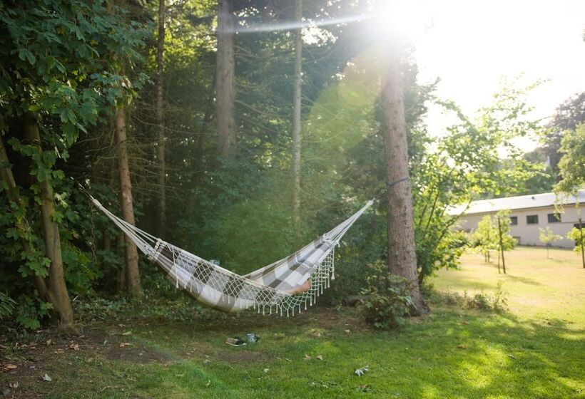 فندق By The Bridge Bed & Breakfast