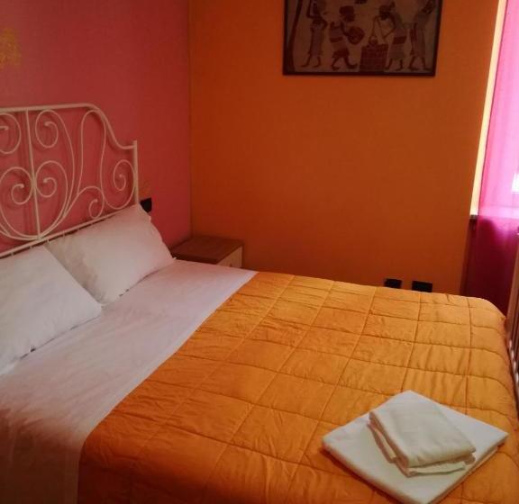 هتل Casa Vacanze Piazza Bergamo