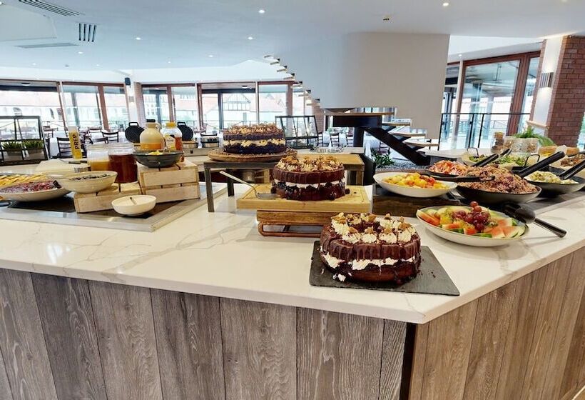 فندق Cim Business Centre