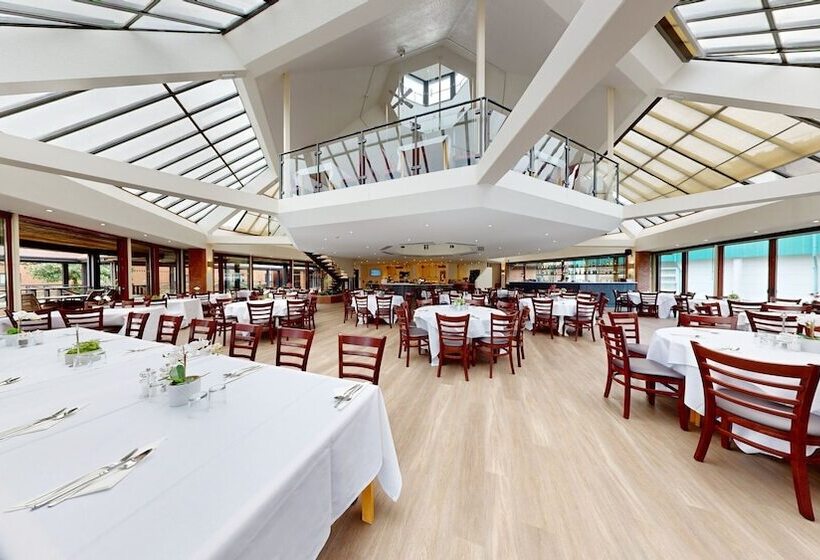 فندق Cim Business Centre