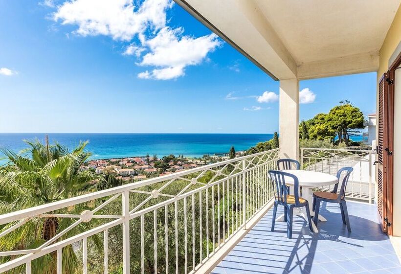 فندق Club Residence La Castellana