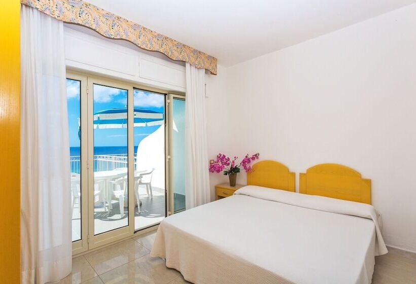 فندق Club Residence La Castellana