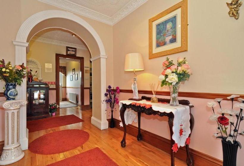 酒店 College Crest House