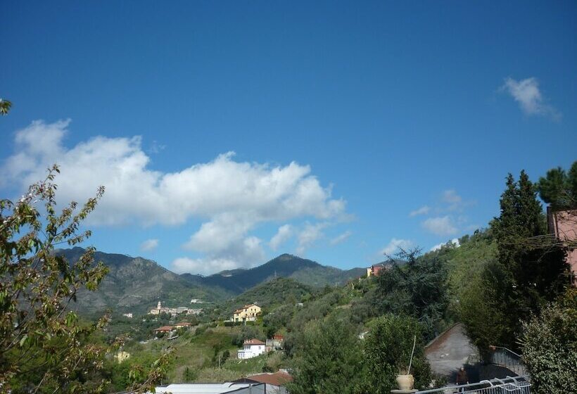 هتل Costa Morroni