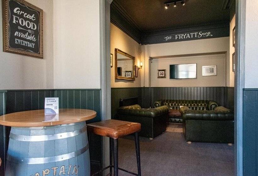 Fryatt Hotel & Bar