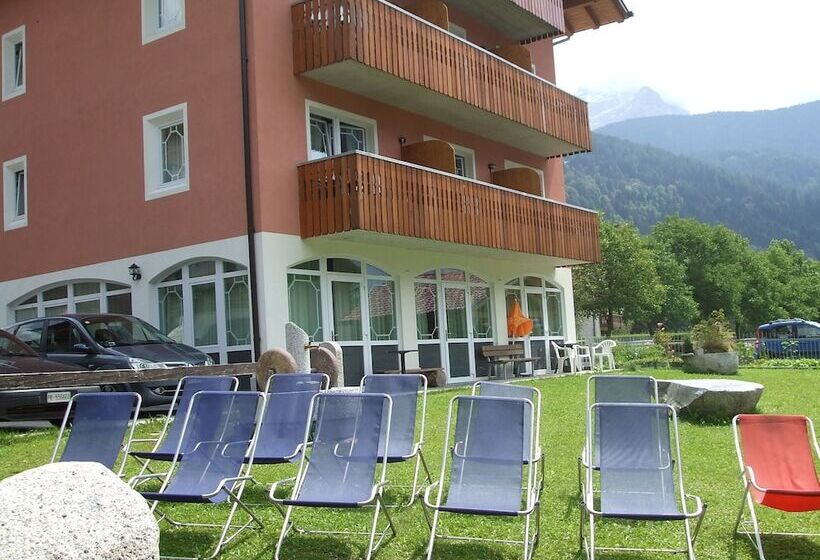 فندق Garni Al Nardis