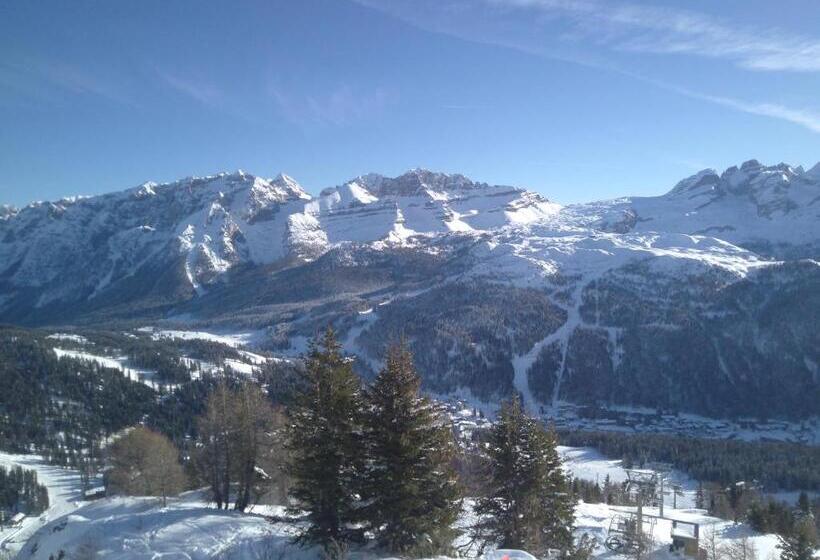 فندق Garni Al Nardis