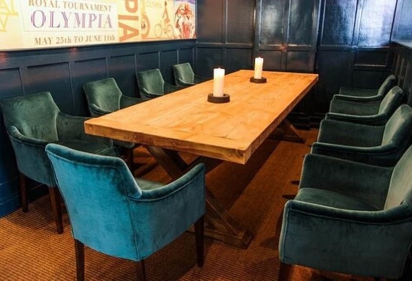 酒店 Hand & Flower