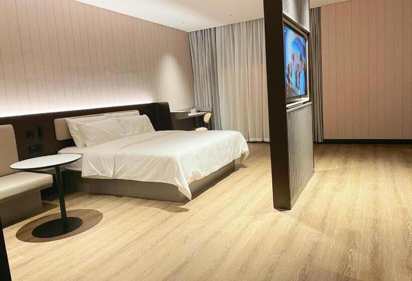 Hanting Hotel Luoyang Sports Center