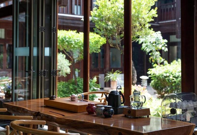 هتل Jun Bo Xuan Boutique