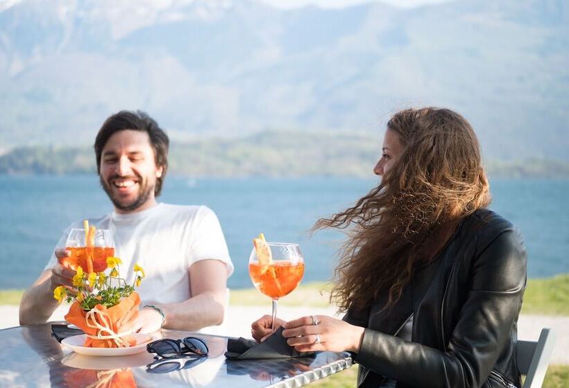 Отель Lake Como Beach Hostel