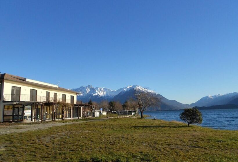 Отель Lake Como Beach Hostel