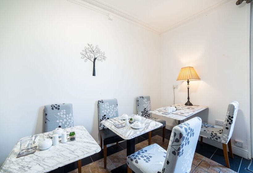 Отель Lina Guest House