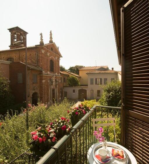 Отель Monza City Rooms & Studios