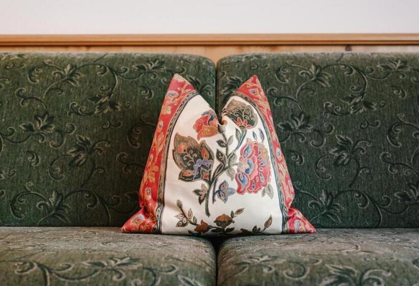 בית מלון כפרי Onach