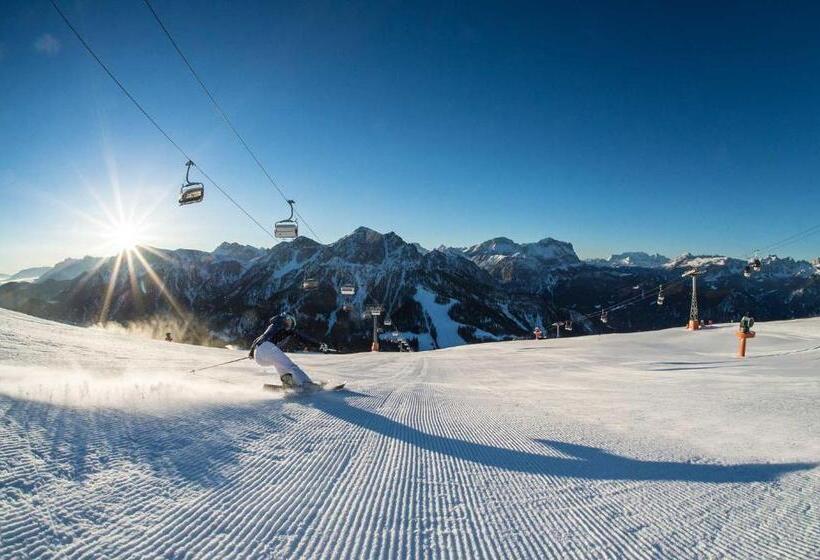 בית מלון כפרי Onach