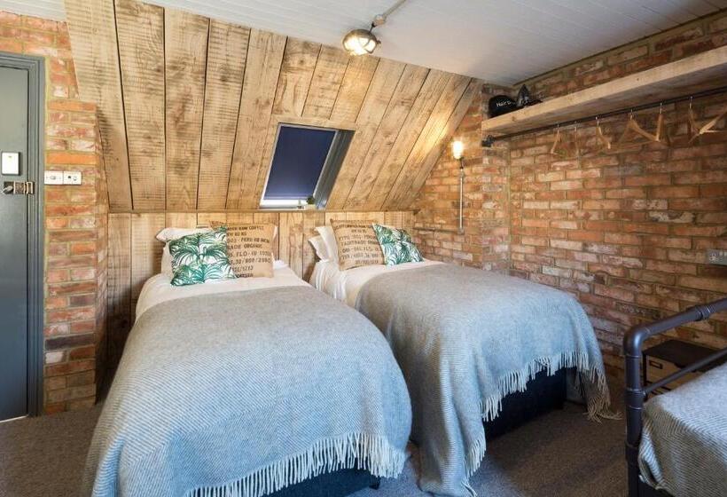 ホテル One Broad Street