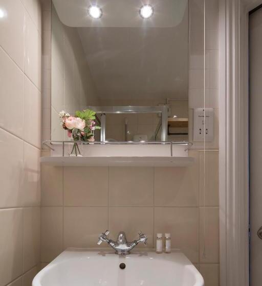 ホテル One Broad Street