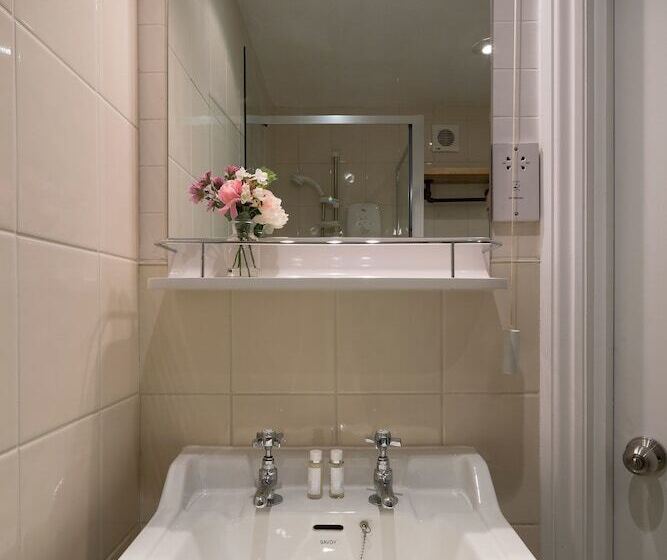 ホテル One Broad Street