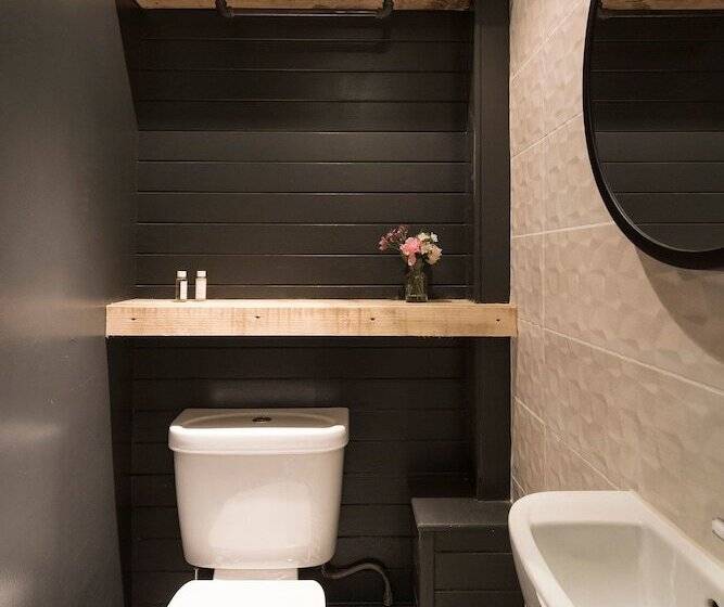 ホテル One Broad Street