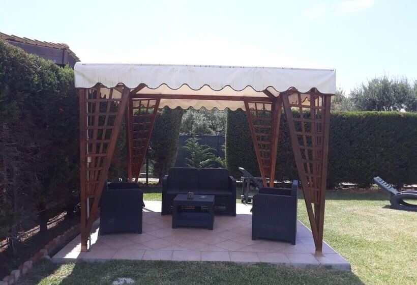 בית מלון כפרי Perla Del Mare Affittacamere