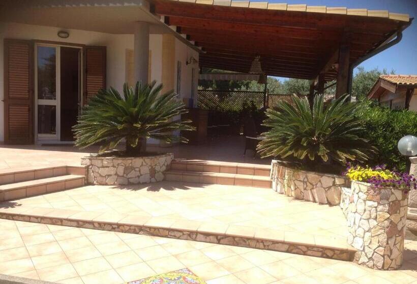 בית מלון כפרי Perla Del Mare Affittacamere