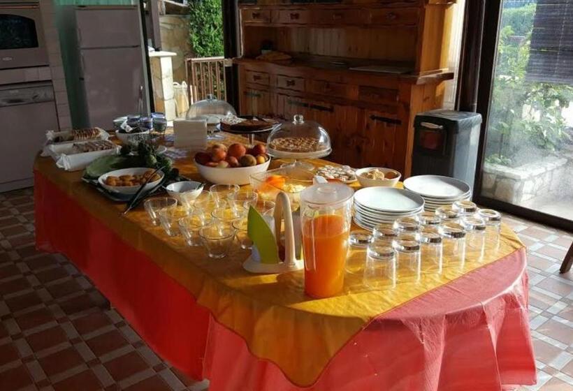 בית מלון כפרי Perla Del Mare Affittacamere