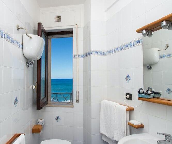 בית מלון כפרי Poseidon