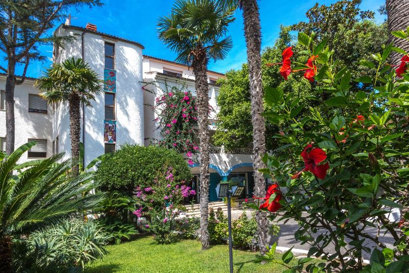 בית מלון כפרי Poseidon