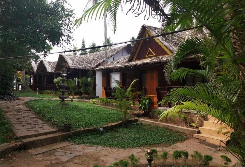 Отель Puthooram Resort