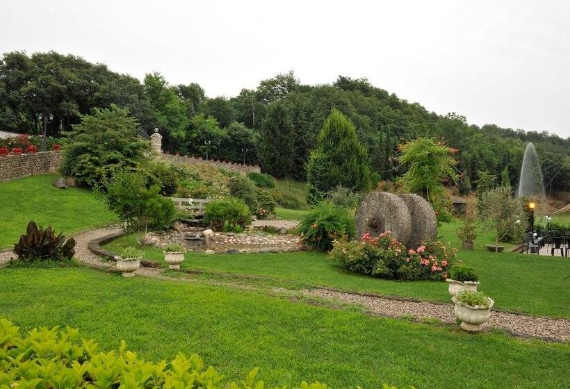 Отель Resort La Mola