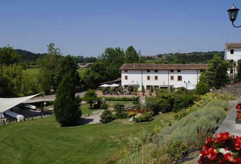 Отель Resort La Mola