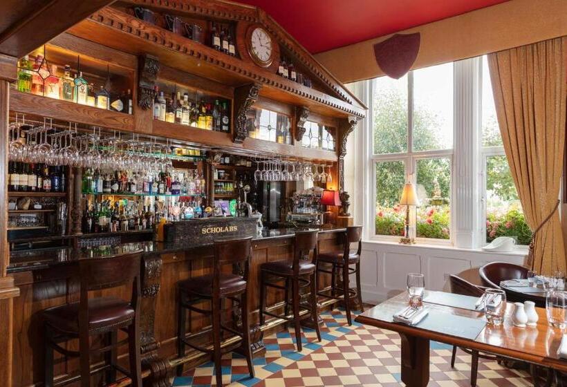 호텔 Scholars Townhouse