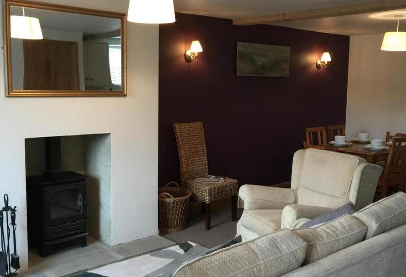 فندق Black Swan Inn