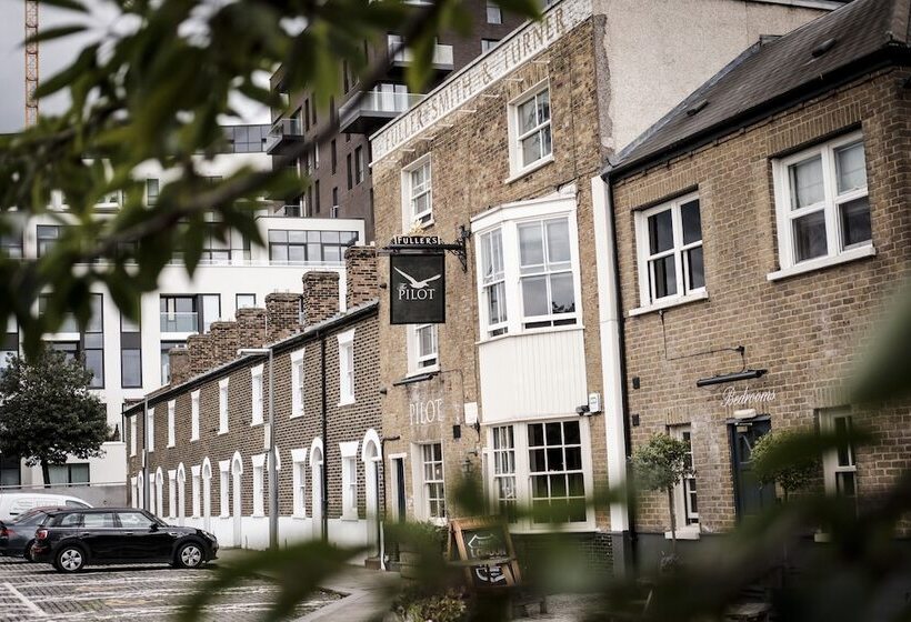 فندق The Pilot Inn